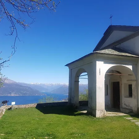 Il Gatto Nero Oda ve Kahvaltı Castelveccana