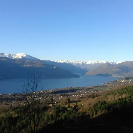 Il Gatto Nero לינה וארוחת בוקר Castelveccana